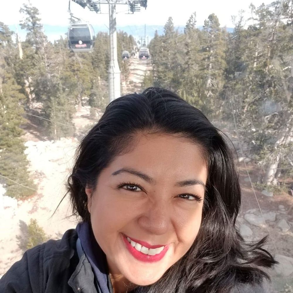 Meet your Posher, Cynthia